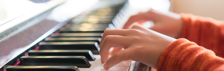 9个最佳钢琴学习应用，帮助您在家学习弹钢琴